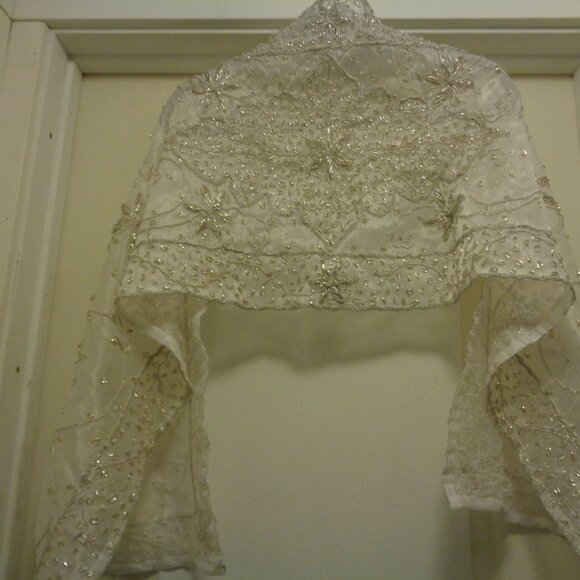 VINTAGE ORNATE METALLIC SILVERY THREADS INDIA RUNNER W MODERN NECKLACE LOT - Picture 6 of 9